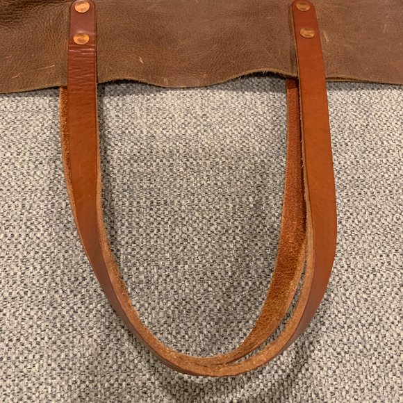 KMM & Co Classic Tote in Olive Kodiak - Picture 10 of 16